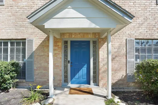 5515 Enchanted Timbers DR, Humble, TX 77346