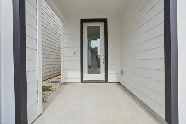 4704 Thornton Views RD, Houston, TX 77018