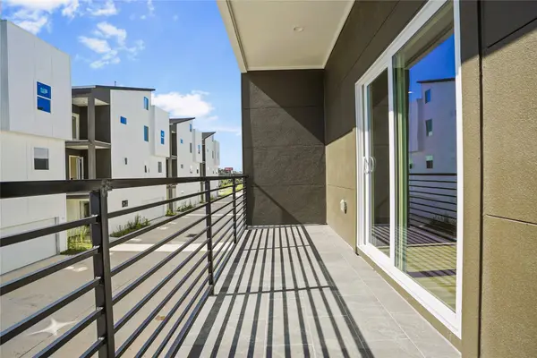 4704 Thornton Views RD, Houston, TX 77018