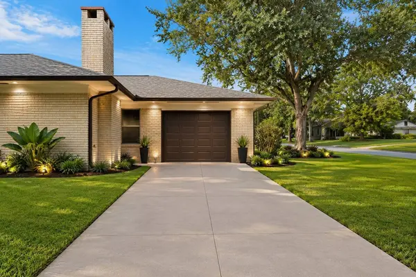 526 14th ST, Hempstead, TX 77445