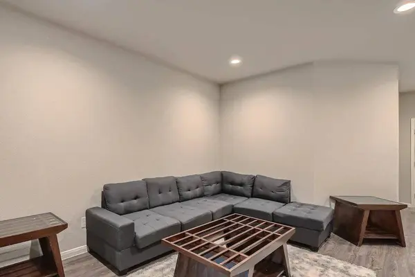 4834 Van Fleet ST, Houston, TX 77033