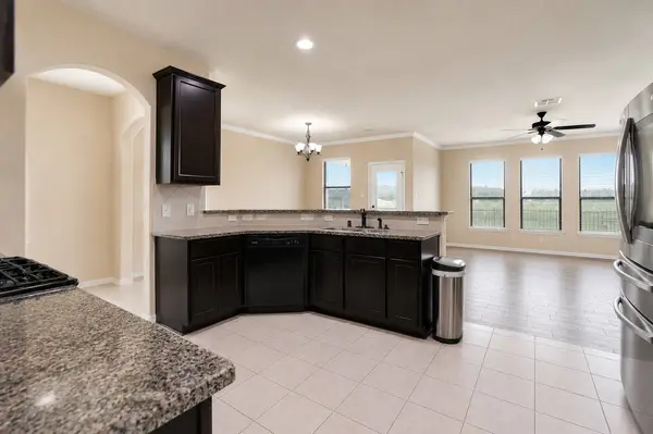 9106 Saint Laurent LN, Houston, TX 77044