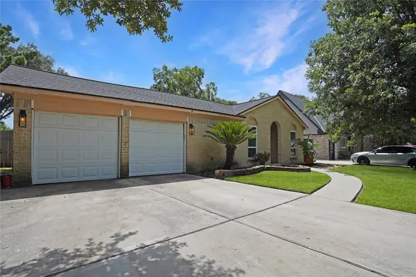 17119 Mellow Ridge DR, Spring, TX 77379