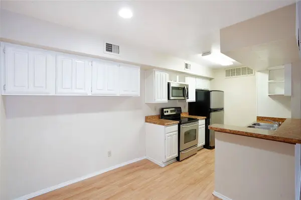 12955 Woodforest BLVD #32, Houston, TX 77015