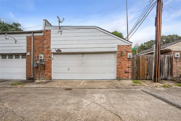 7500 West LOOP S, Bellaire, TX 77401