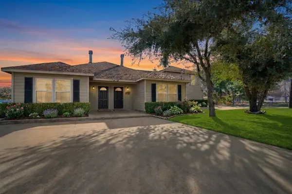 7618 N Main ST, Houston, TX 77022