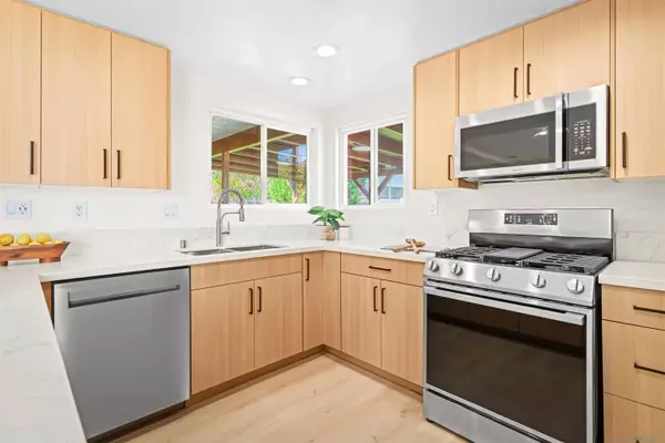 1414 Leslie Ct, San Marcos, CA 92069