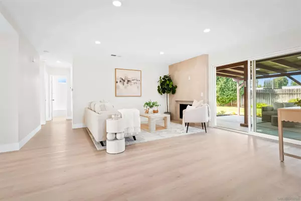 1414 Leslie Ct, San Marcos, CA 92069