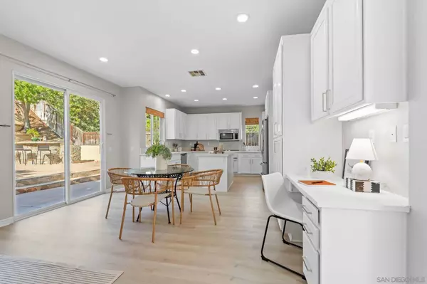 950 Prism Dr, San Marcos, CA 92078