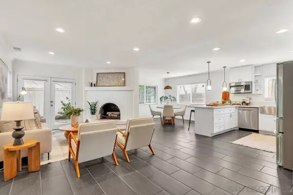 2167 Sunset Dr, Escondido, CA 92025