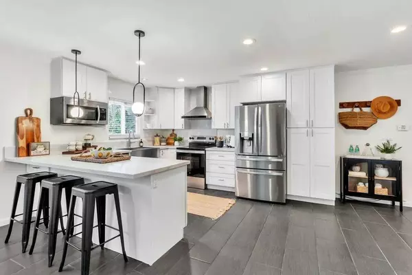 2167 Sunset Dr, Escondido, CA 92025