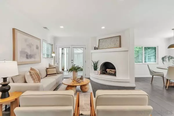 2167 Sunset Dr, Escondido, CA 92025