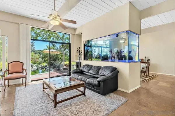 4588 Conrad, La Mesa, CA 91941