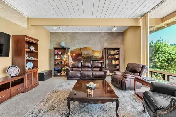 4588 Conrad, La Mesa, CA 91941