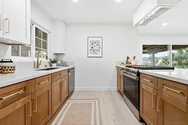 6096 Crawford, San Diego, CA 92120