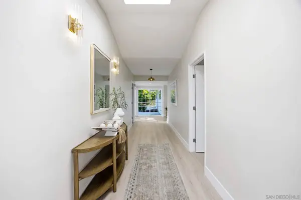 7202 Via Capri, La Jolla, CA 92037
