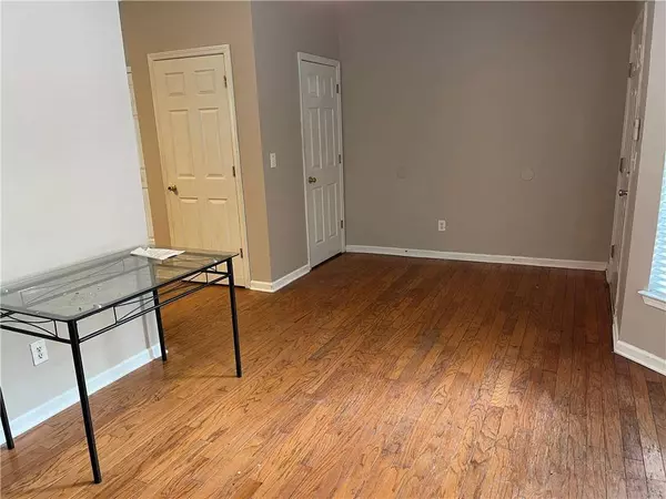 2504 Walden Lake DR, Decatur, GA 30035