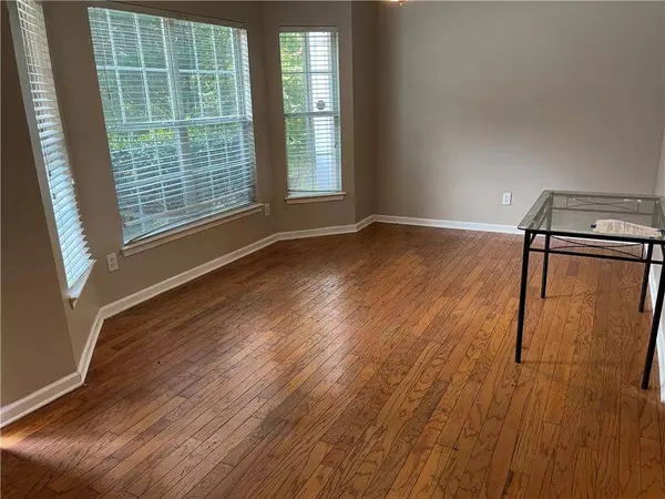 2504 Walden Lake DR, Decatur, GA 30035