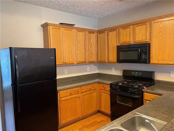 2504 Walden Lake DR, Decatur, GA 30035