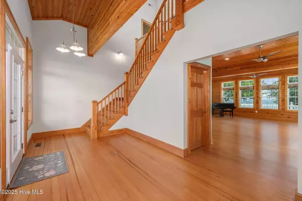 266 Cahoon RD, Manns Harbor, NC 27953