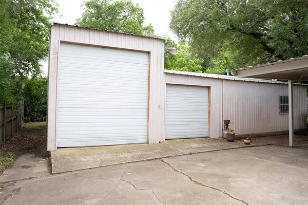 1106 E Franklin Street, Hillsboro, TX 76645