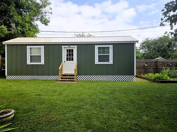 308 N San Jacinto Street, Whitney, TX 76692
