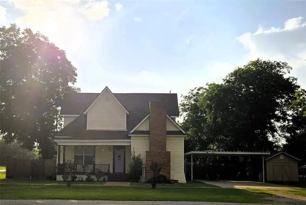 308 N San Jacinto Street, Whitney, TX 76692