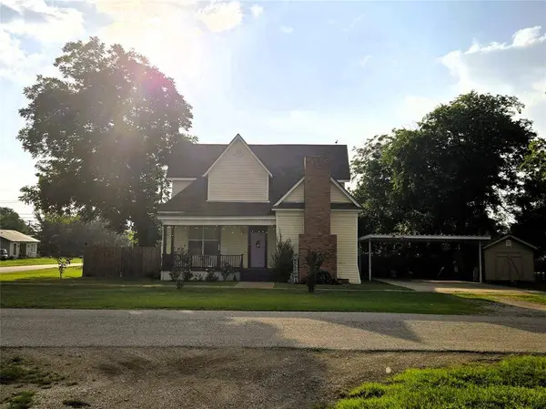 308 N San Jacinto Street, Whitney, TX 76692