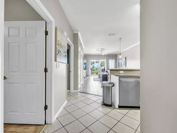 1952 Scenic Gulf Drive #204, Miramar Beach, FL 32550