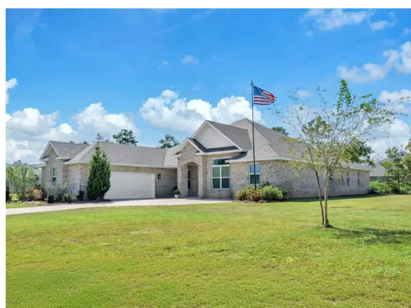 1056 Brushed Dune Circle, Freeport, FL 32439