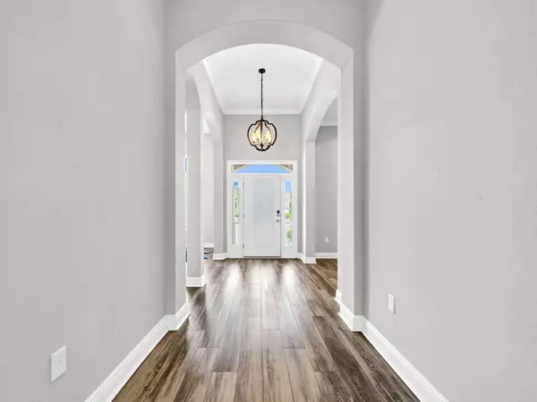 1056 Brushed Dune Circle, Freeport, FL 32439