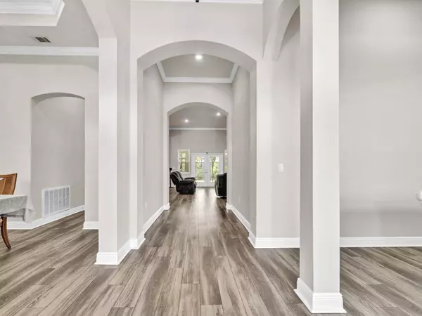 1056 Brushed Dune Circle, Freeport, FL 32439