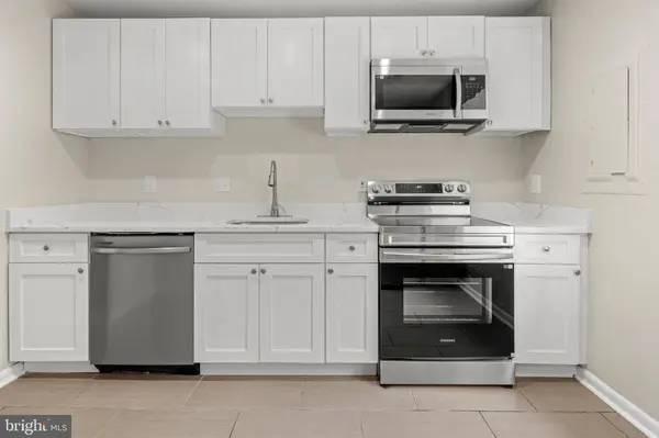 14 ENSIGN CT, Essex, MD 21221