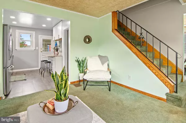 2216 SMITH AVE, Baltimore, MD 21227