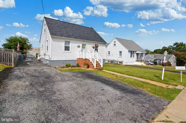 2216 SMITH AVE, Baltimore, MD 21227