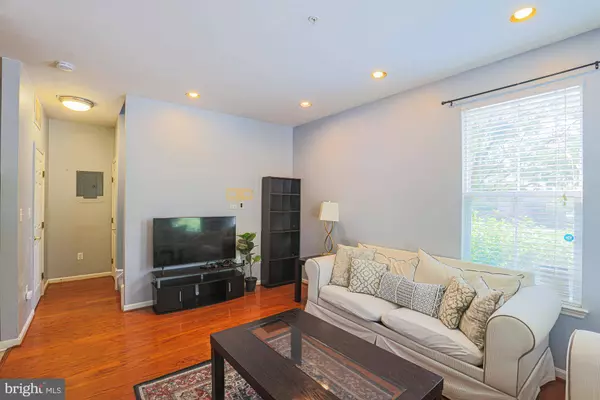 111 N BETHEL ST, Baltimore, MD 21231