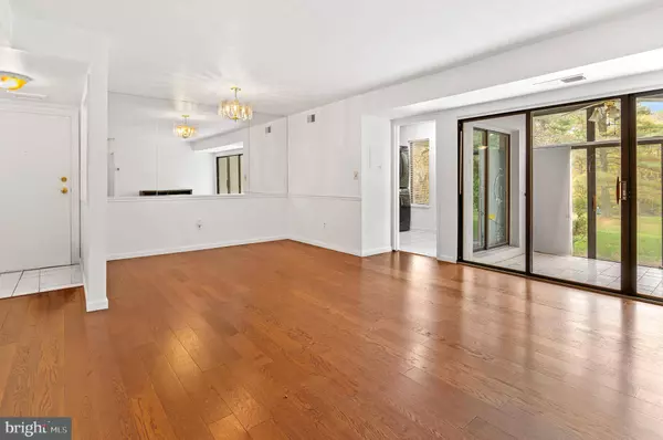 5482 CEDAR LN #A-4, Columbia, MD 21044