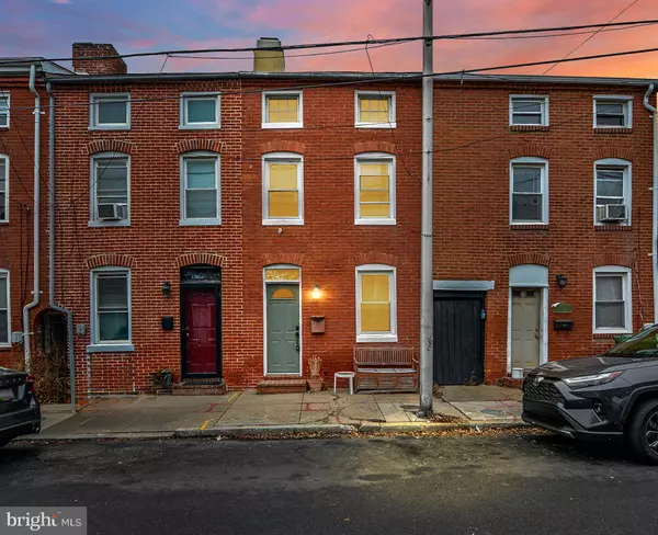2010 FOUNTAIN ST, Baltimore, MD 21231