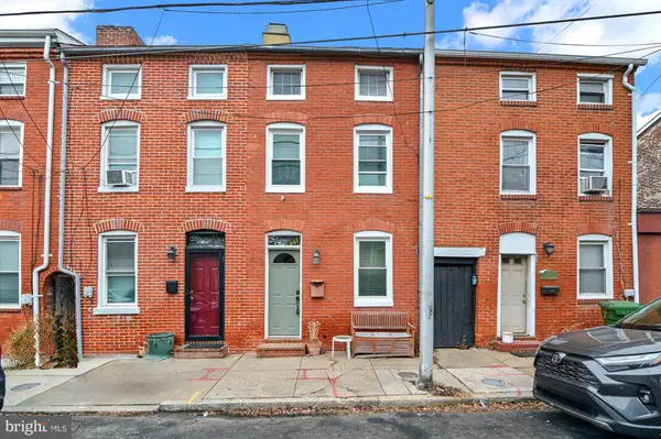 2010 FOUNTAIN ST, Baltimore, MD 21231