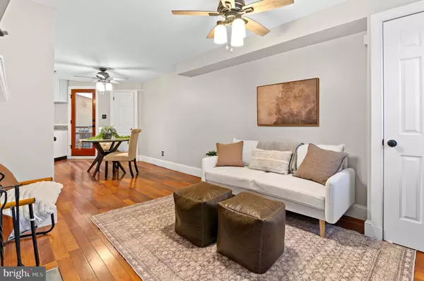 2010 FOUNTAIN ST, Baltimore, MD 21231