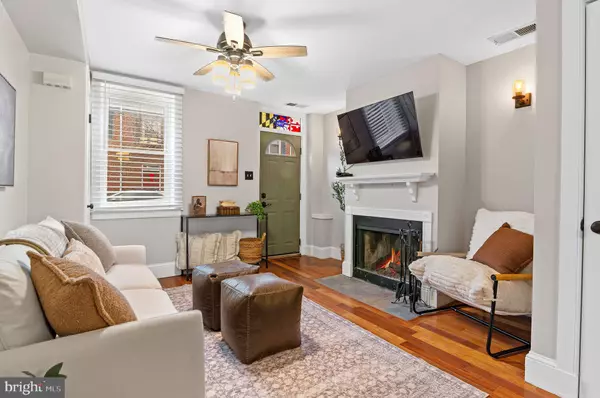 2010 FOUNTAIN ST, Baltimore, MD 21231