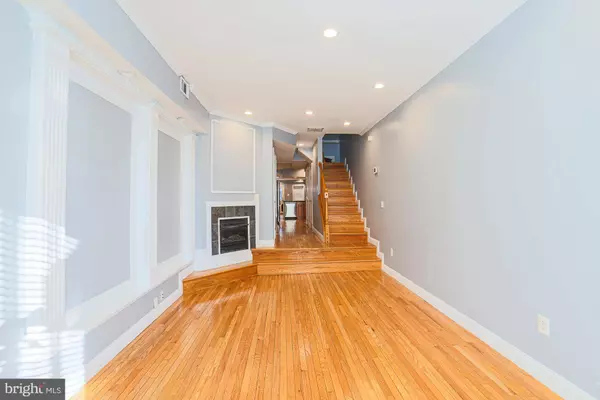 3240 FOSTER AVE, Baltimore, MD 21224