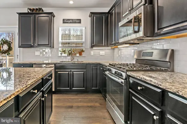 8249 HICKORY HOLLOW DR, Glen Burnie, MD 21060