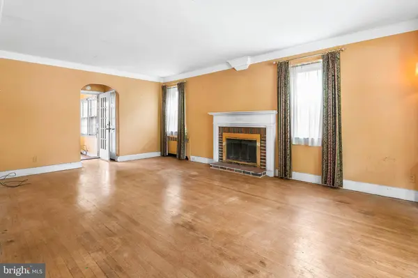 828 E BELVEDERE AVE, Baltimore, MD 21212