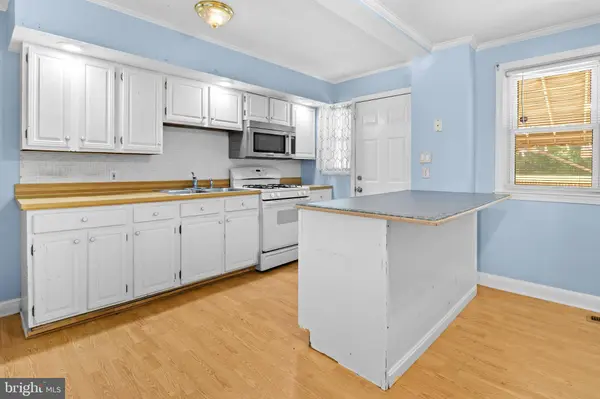 364 LEEANNE RD, Baltimore, MD 21221