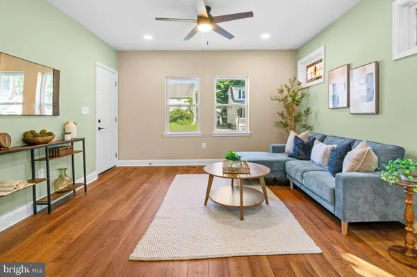 2 LINHIGH AVE, Nottingham, MD 21236