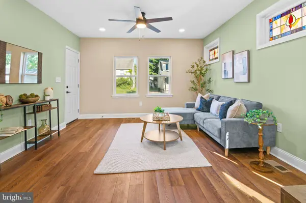 2 LINHIGH AVE, Nottingham, MD 21236
