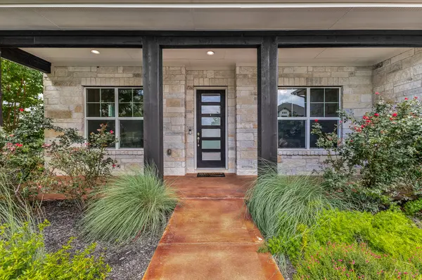 605 Gunison Dr, Austin, TX 78738-0016