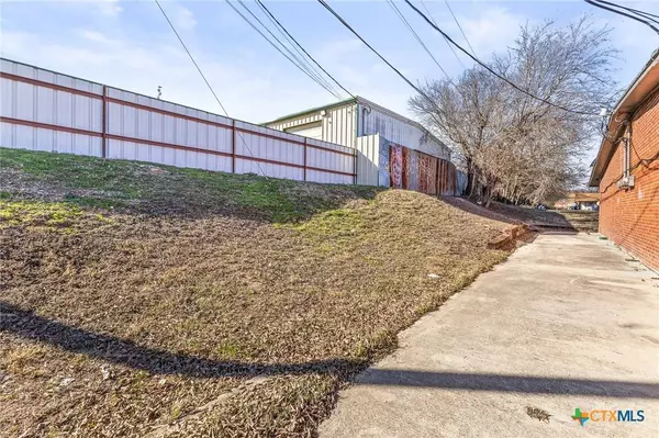 501 Sunset LN, Copperas Cove, TX 76522