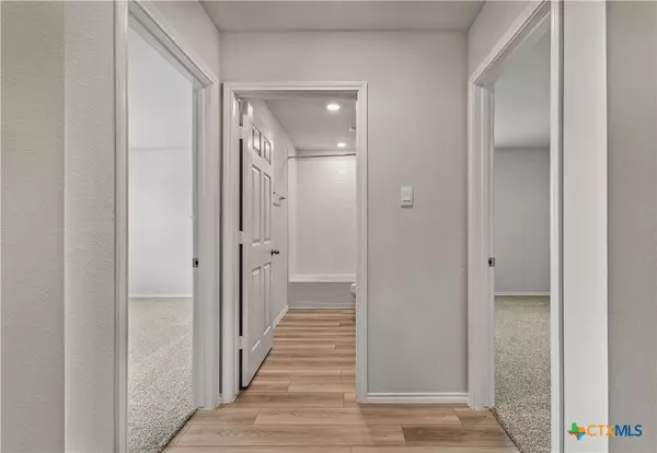 921 Coyote CRK, Temple, TX 76502